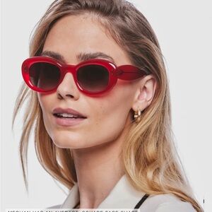 KREWE MARGARET Cherry Exclusive Color Chic Red Sunglasses